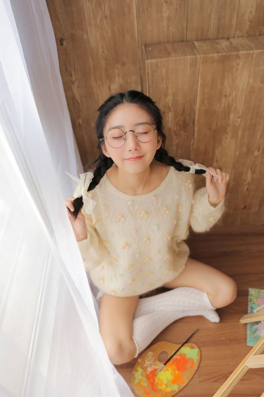 文艺小清新美女白丝美腿丝袜诱人写真