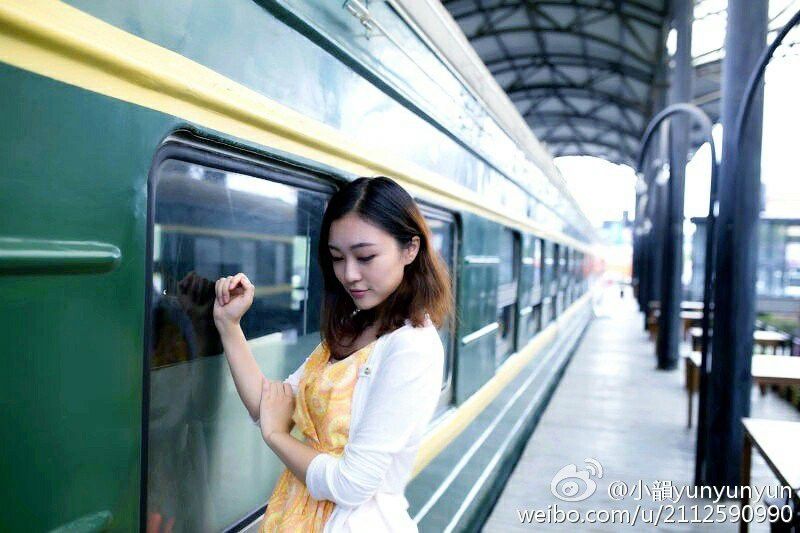 漂亮的美女小yunyunyun微摄影写真图片