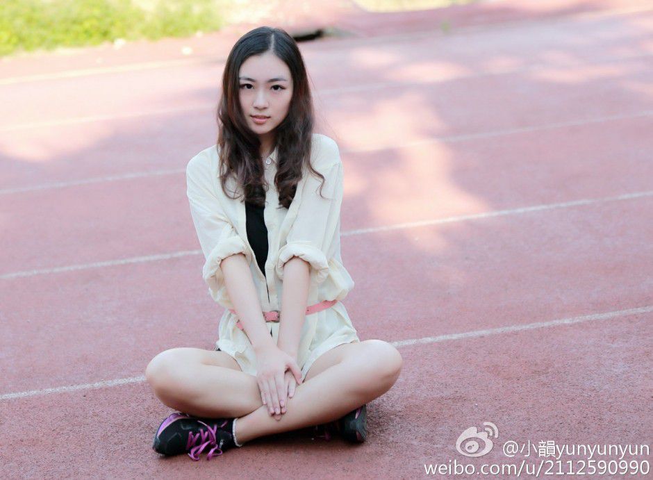 漂亮的美女小yunyunyun微摄影写真图片