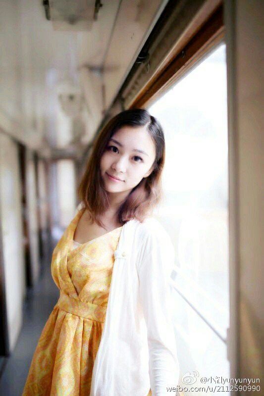 漂亮的美女小yunyunyun微摄影写真图片