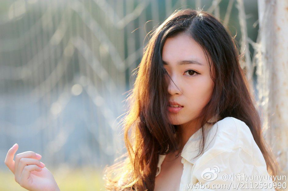漂亮的美女小yunyunyun微摄影写真图片