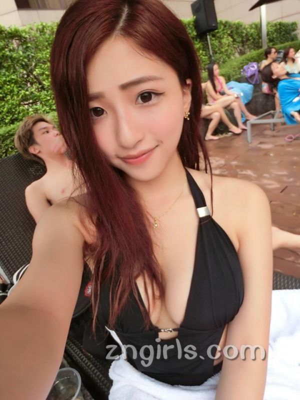 台湾比基尼美女CynthiaWang自拍写真图片
