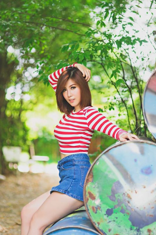 帅气短发美女SathankornNoomay私拍写真图片