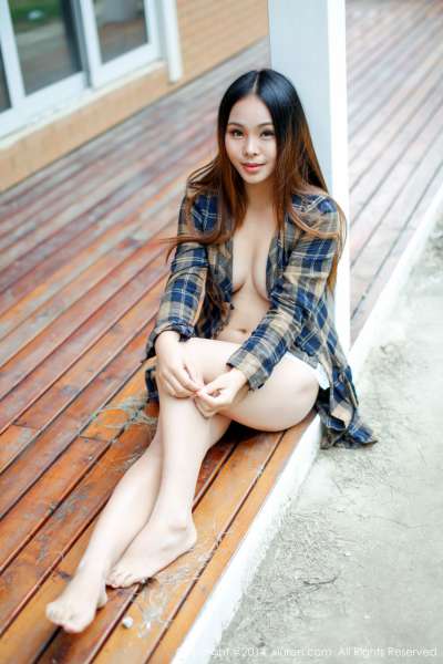 李波Bobo-大胸妹子