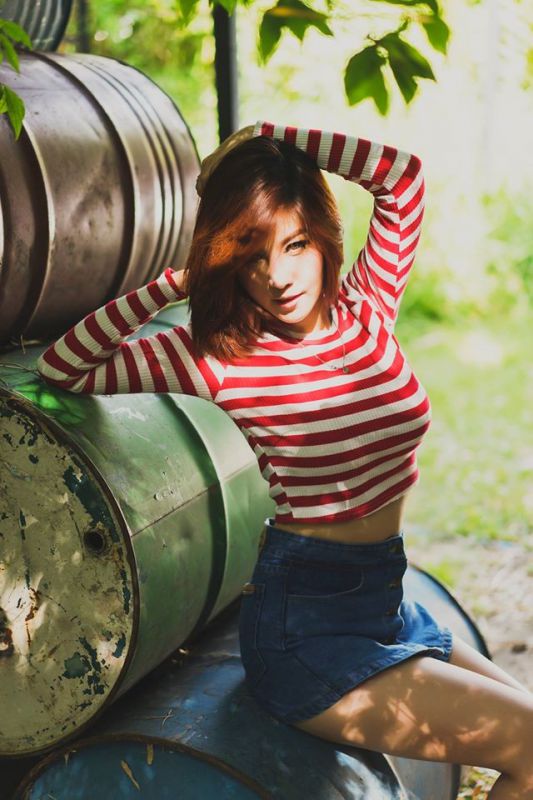 帅气短发美女SathankornNoomay私拍写真图片